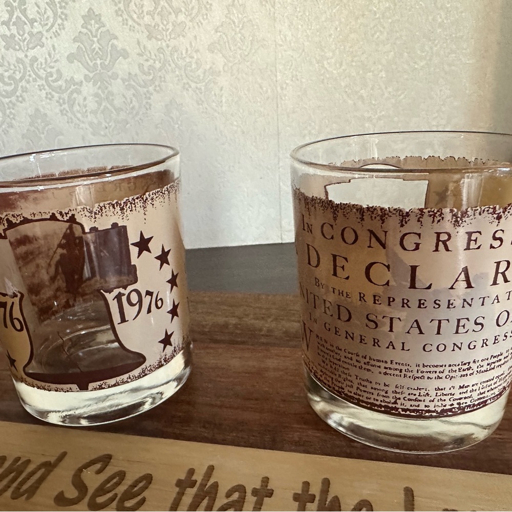 Vintage Declaration Glass Set‎ - Picture 2 of 6
